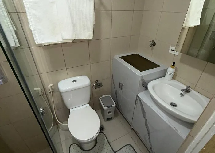Cozy 1 Bedroom With Balcony Near Sm North Edsa *