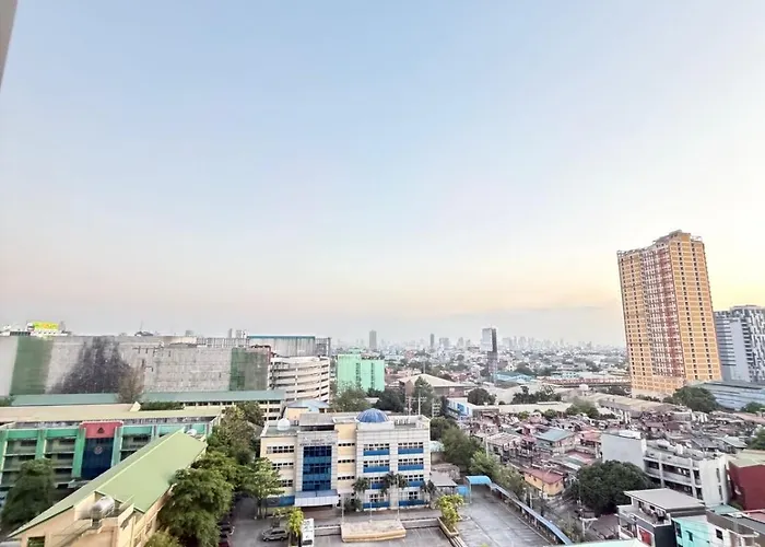 Cozy 1 Bedroom With Balcony Near Sm North Edsa